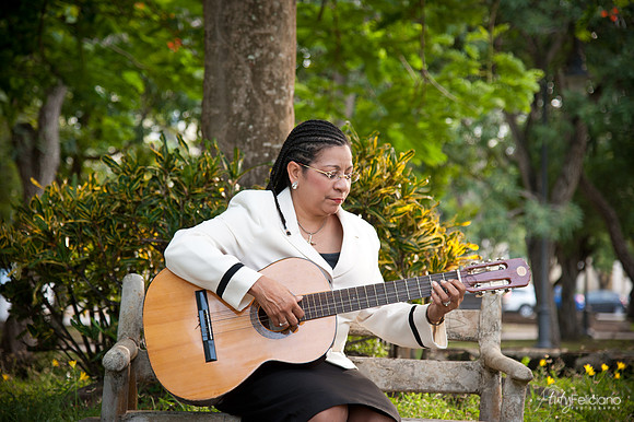 Mayra -60