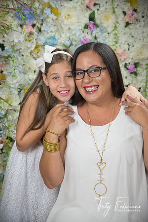 Madres-144pp